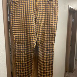 Old Navy Yellow and Black Houndstooth Cropped Pants
